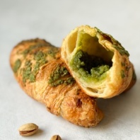 Круассан с фисташковой начинкой , 30шт*95гр , Dessert Fantasy