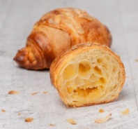 Круассан с миндалем и миндальным кремом , 30шт*95гр , Dessert Fantasy