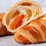 Круассан с абрикосовой начинкой , 30шт*95гр , Dessert Fantasy